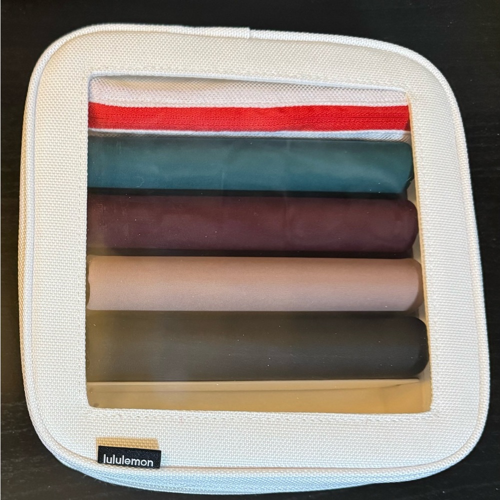 Lululemon InvisiWear Mid-Rise Bikini Underwear *Holiday 4 Pack Size L